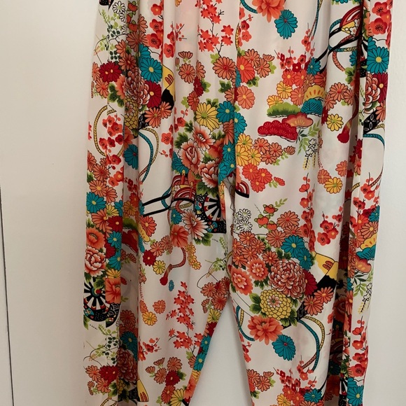 Susan Lucci colorful pull on pants sized 1X. - Picture 5 of 6